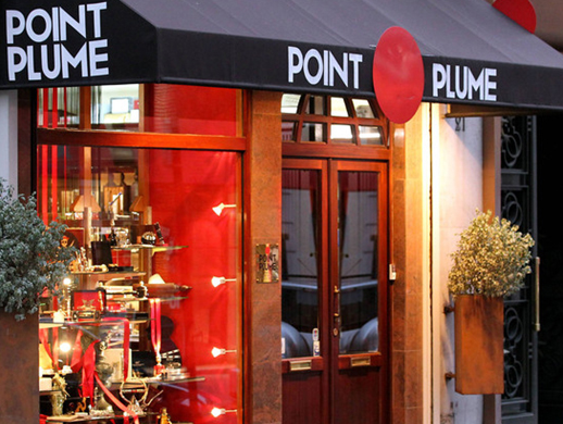 Paris point Plume
